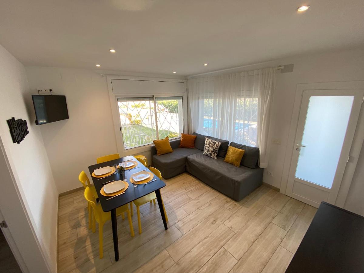 Apartamentos Rayon Du Soleil Sant Feliu de Guíxols Buitenkant foto