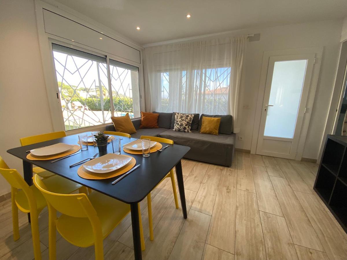 Apartamentos Rayon Du Soleil Sant Feliu de Guíxols Buitenkant foto